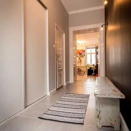 Dob Icon - Artistic 2br * Budapest