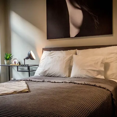 Brand New Amazing Apt. In The Heart Of Апартаменты *