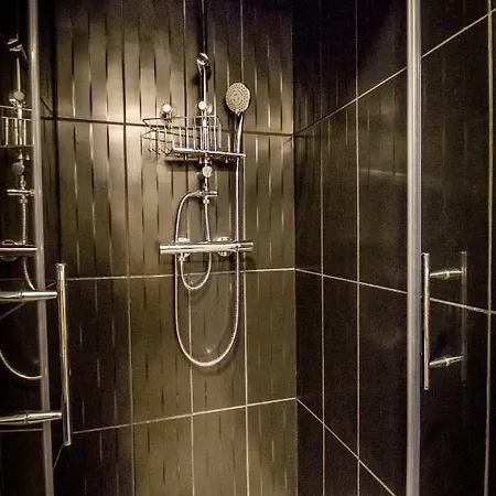 Apartment Brand New Amazing Apt. In The Heart Of